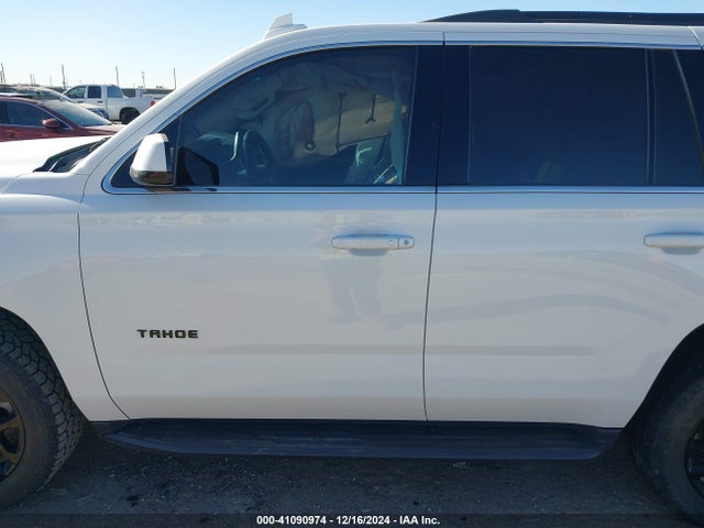 Chevrolet Tahoe Lt 2018 1GNSCBKC7JR148962 Image 15