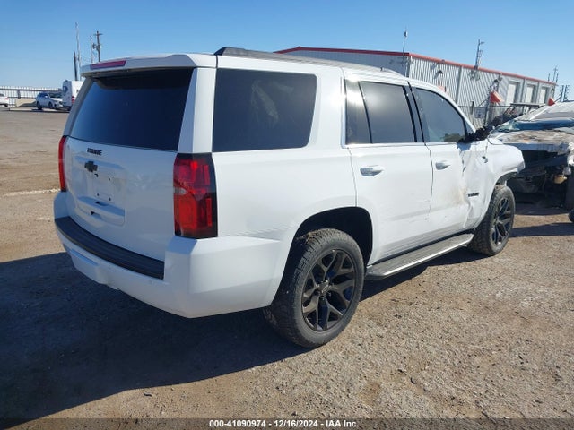 Chevrolet Tahoe Lt 2018 1GNSCBKC7JR148962 Image 4