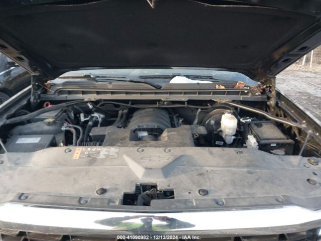 1GCVKREC0JZ381241 Chevrolet Silverado 1500 1lt/2lt
