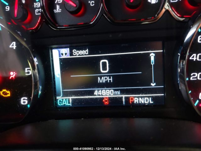 1GCVKREC0JZ381241 Chevrolet Silverado 1500 1lt/2lt