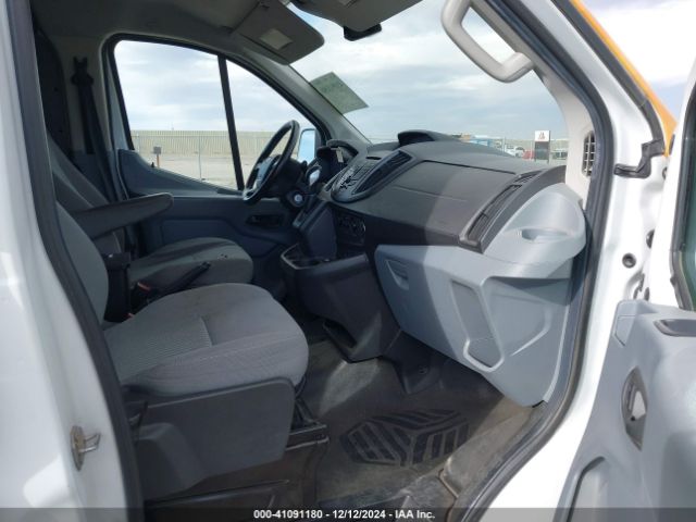 1FTYE1YM2GKB18602 Ford Transit-150
