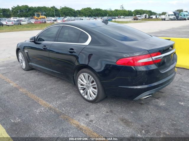 2013 JAGUAR XF SAJWA0E71D8S70781 Photo 2