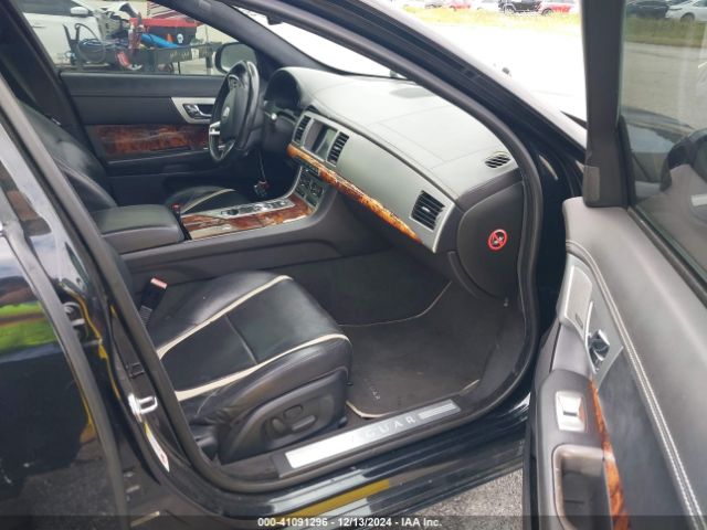 2013 JAGUAR XF SAJWA0E71D8S70781 Photo 4