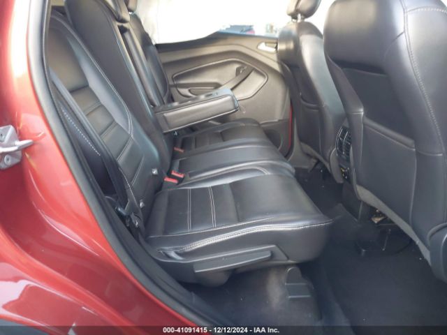 1FMCU9J90KUC32396 Ford Escape Titanium