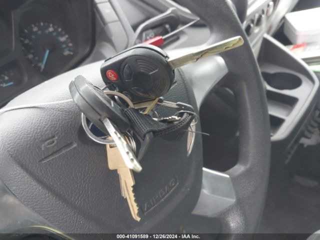 1FTYR2CM4FKA84520 Ford Transit-250