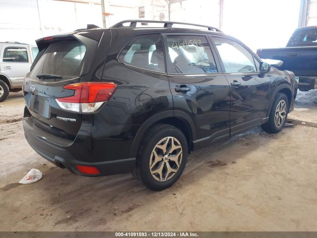 JF2SKADC3RH449623 Subaru Forester Premium