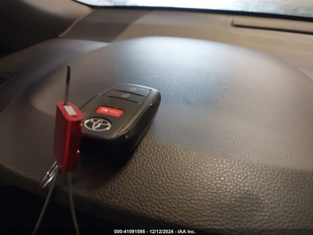 7MUFBABG5RV049098 Toyota Corolla Cross Hybrid S