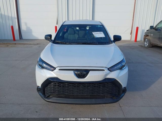 7MUFBABG5RV049098 Toyota Corolla Cross Hybrid S