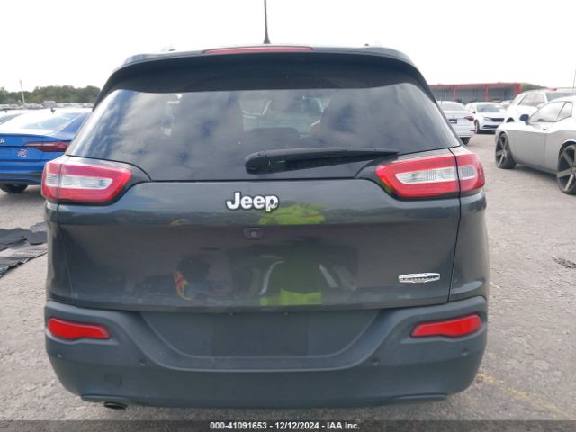 1C4PJLCB1HW561763 Jeep Cherokee Latitude Fwd