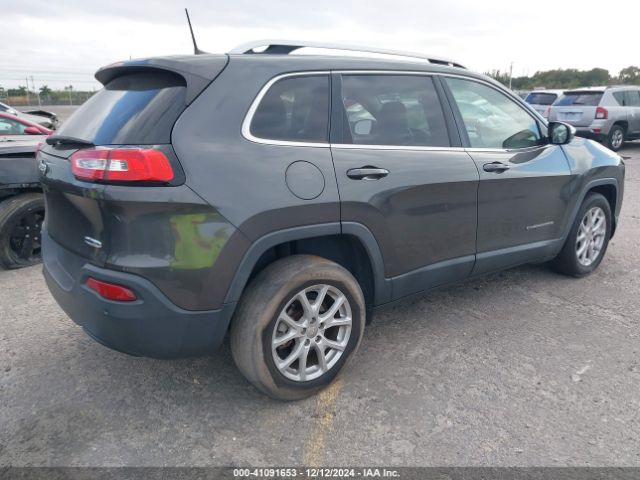 1C4PJLCB1HW561763 Jeep Cherokee Latitude Fwd