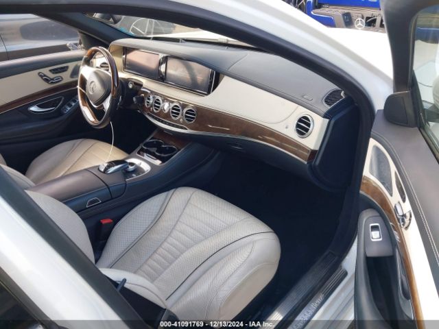 WDDUG8CB3GA233132 Mercedes-Benz S 550