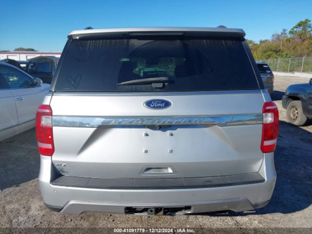 1FMJU1HT7JEA57955 Ford Expedition Xlt