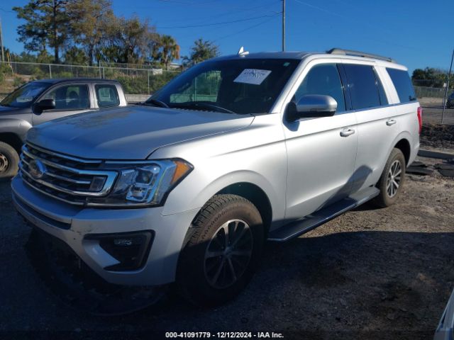 1FMJU1HT7JEA57955 Ford Expedition Xlt