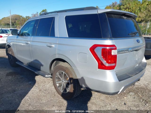 1FMJU1HT7JEA57955 Ford Expedition Xlt