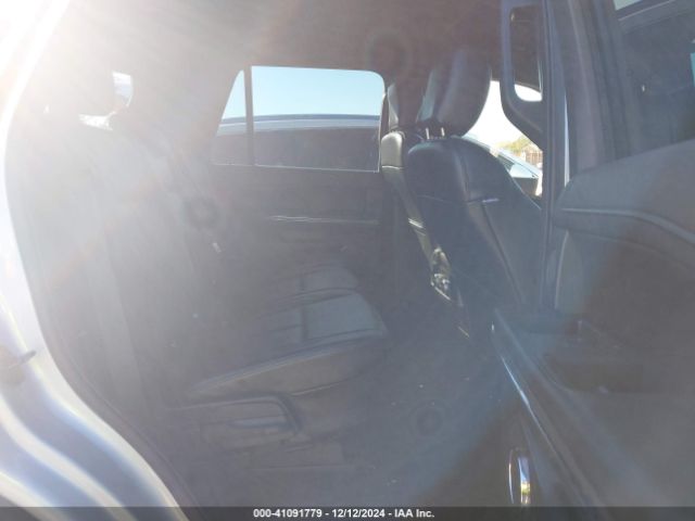 1FMJU1HT7JEA57955 Ford Expedition Xlt