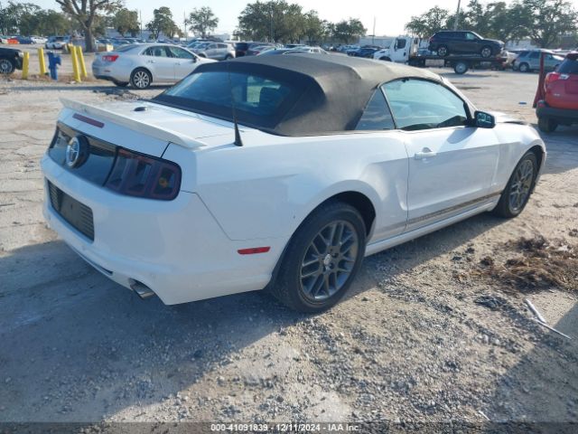 1ZVBP8EM4E5319147 Ford Mustang V6 Premium
