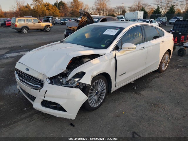 Ford Fusion Hybrid Titanium 2014 3FA6P0RU4ER350871 Image 2