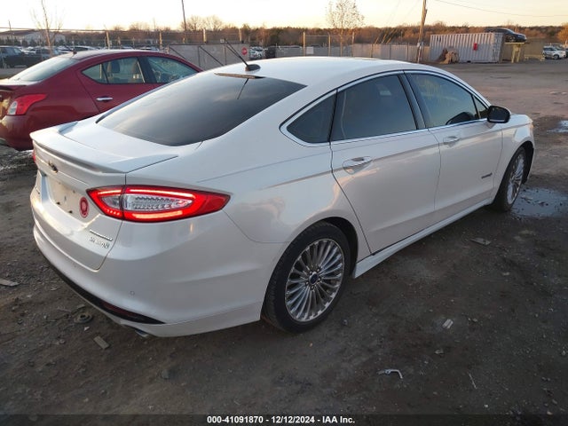 Ford Fusion Hybrid Titanium 2014 3FA6P0RU4ER350871 Image 4