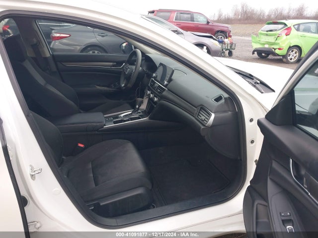 1HGCV1F1XJA009550 Honda ACCORD LX