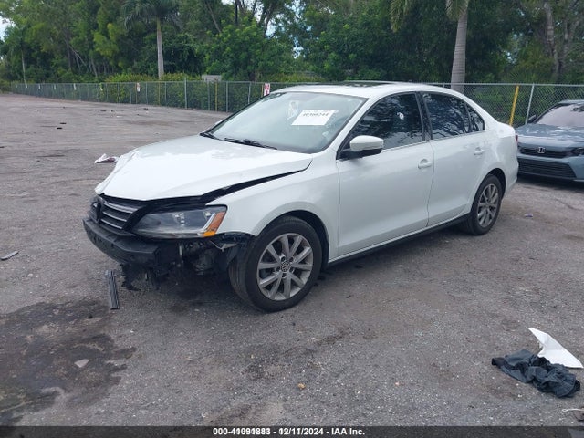 3VWDB7AJ8HM245209 Volkswagen Jetta 1.4t Se