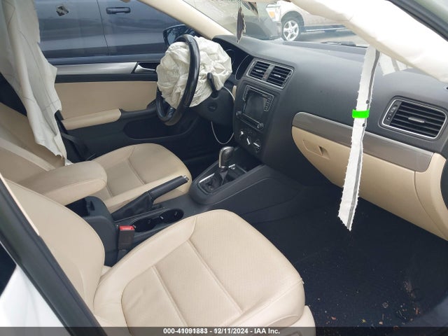 3VWDB7AJ8HM245209 Volkswagen Jetta 1.4t Se