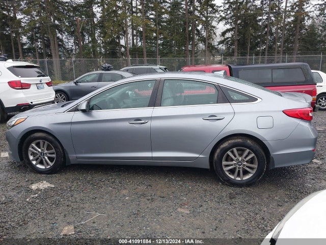Hyundai SONATA SE 2017 5NPE24AF6HH471465 Image 14