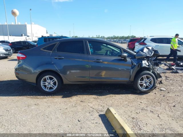 3FADP4BJ1KM145001 Ford FIESTA SE