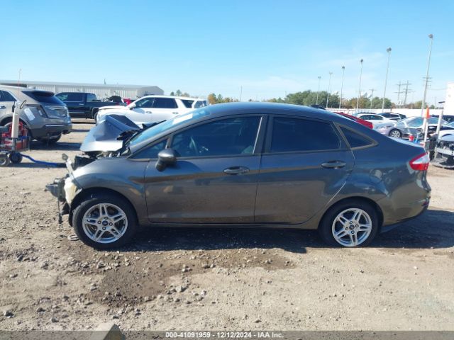 3FADP4BJ1KM145001 Ford FIESTA SE