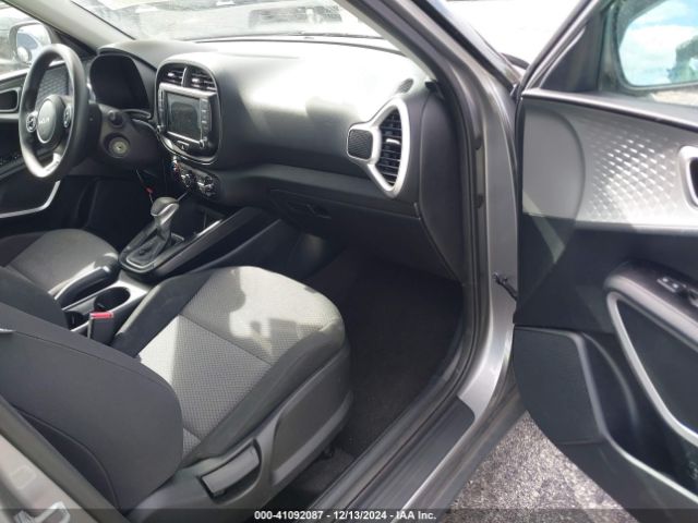 KNDJ23AU0N7811782 KIA SOUL LX