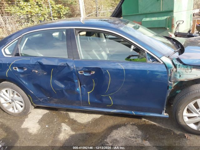 1VWBA7A34JC041803 Volkswagen Passat 2.0t Se