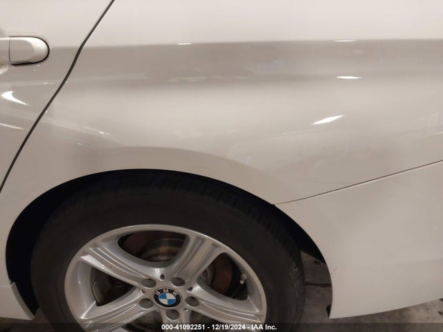 Продажа на аукционе авто 2015 Bmw 328i, vin: WBA3A5G57FNS86687, номер лота: 41092251