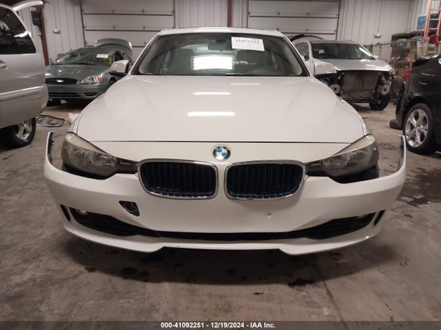 Продажа на аукционе авто 2015 Bmw 328i, vin: WBA3A5G57FNS86687, номер лота: 41092251