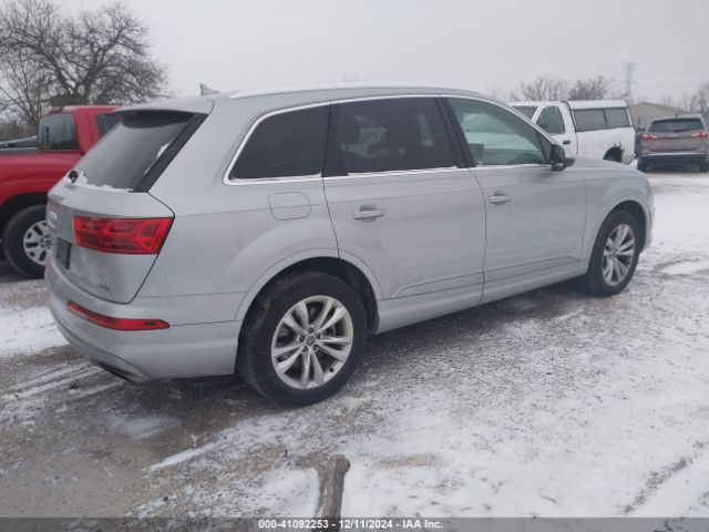 WA1AAAF72HD010698 Audi Q7 3.0t Premium