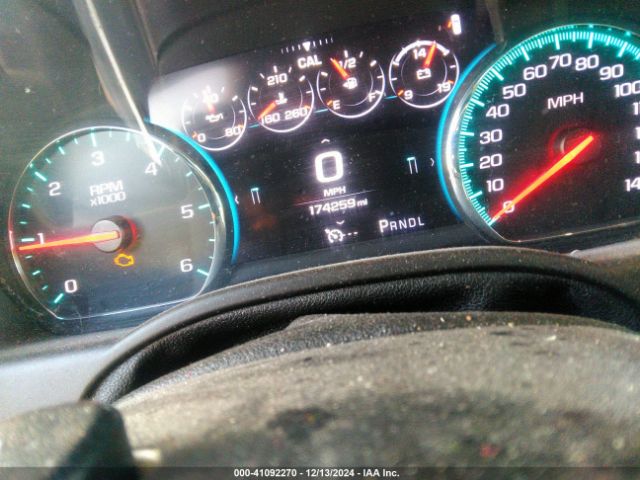 1GNSKHKCXHR301558 Chevrolet Suburban Lt