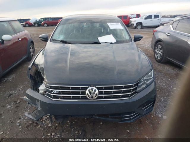 1VWDT7A32HC049413 Volkswagen Passat 1.8t R-line