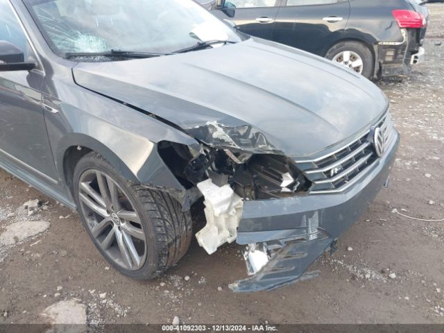 1VWDT7A32HC049413 Volkswagen Passat 1.8t R-line
