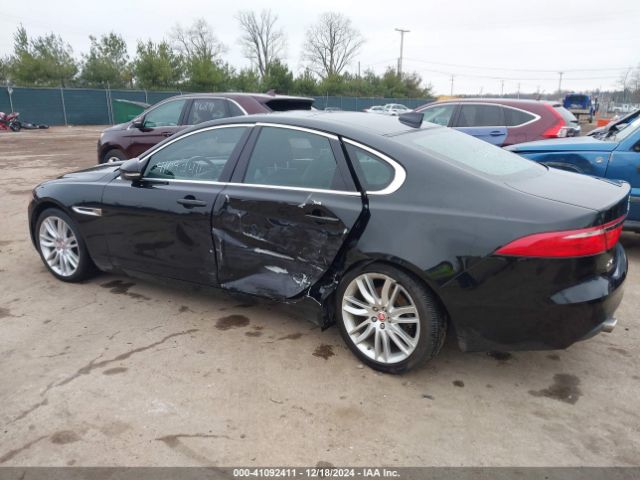 2016 JAGUAR XF SAJBK4BV9GCY20798 Photo 5