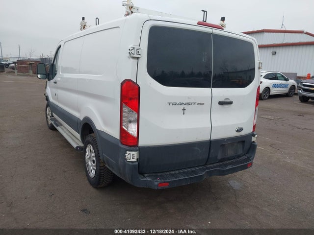 Ford Transit-250 2015 1FTNR1ZM1FKA60485 Image 3
