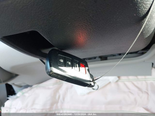 4T1BD1FK0EU123742 Toyota Camry Hybrid Le