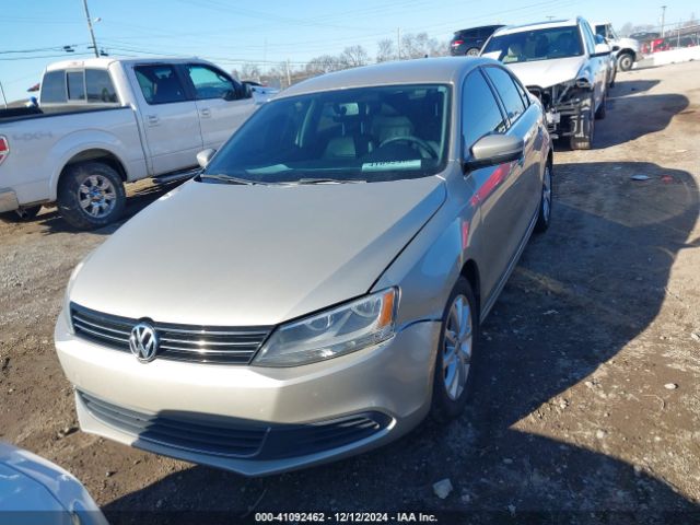3VWD17AJ1EM215371 Volkswagen Jetta 1.8t Se