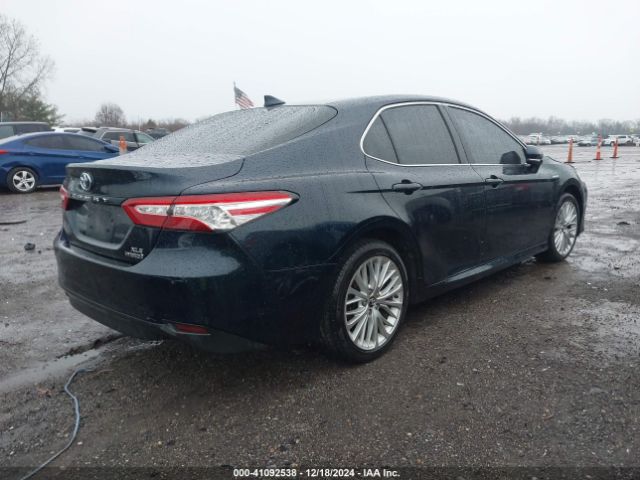 4T1B21HK2JU507700 Toyota Camry Hybrid Xle