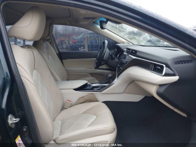 4T1B21HK2JU507700 Toyota Camry Hybrid Xle