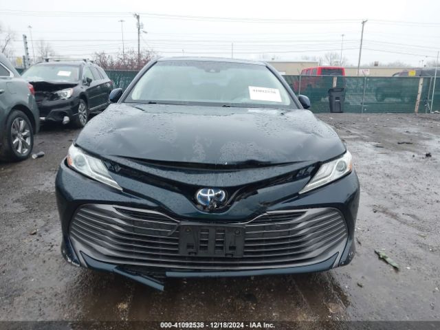 4T1B21HK2JU507700 Toyota Camry Hybrid Xle