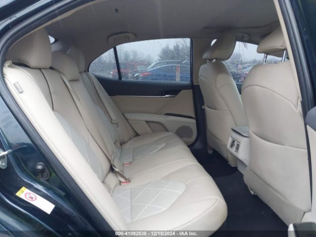 4T1B21HK2JU507700 Toyota Camry Hybrid Xle