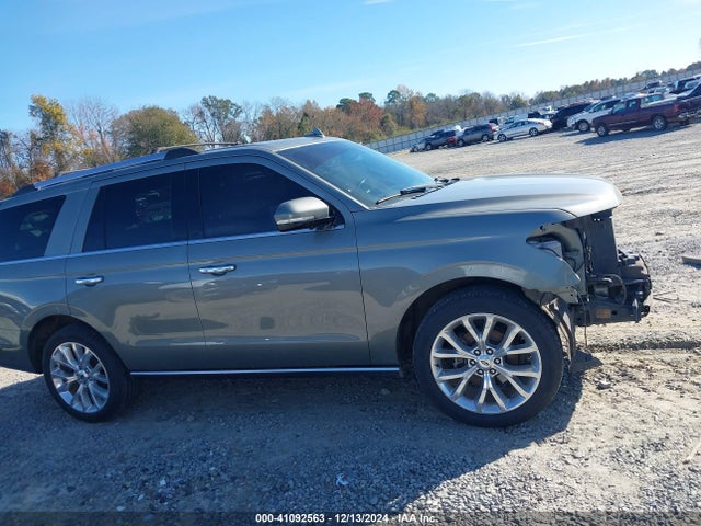 Ford Expedition Limited 2019 1FMJU1KT1KEA22256 Image 14