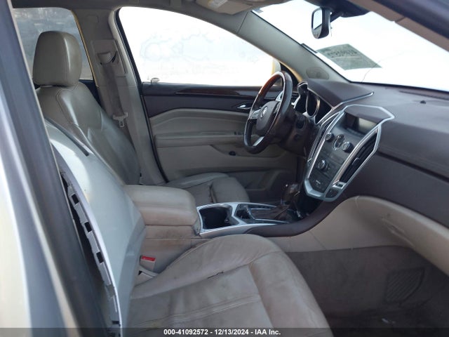2010 CADILLAC SRX 3GYFNAEY2AS511939 Photo 4