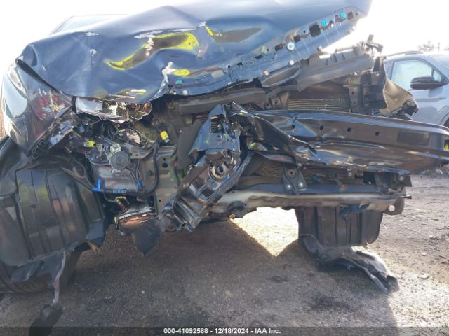 JF2SJABC8JH589824 Subaru Forester 2.5i