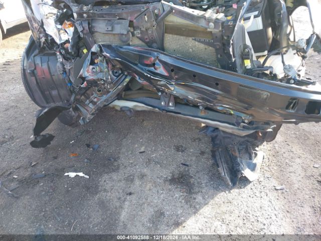JF2SJABC8JH589824 Subaru Forester 2.5i