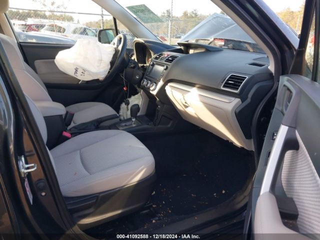 JF2SJABC8JH589824 Subaru Forester 2.5i