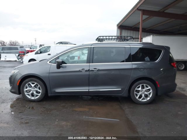 2C4RC1EGXHR788670 Chrysler Pacifica Touring-l Plus
